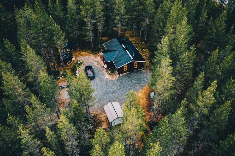 best internet for cottages in Ontario, aerial view of a remote cottage